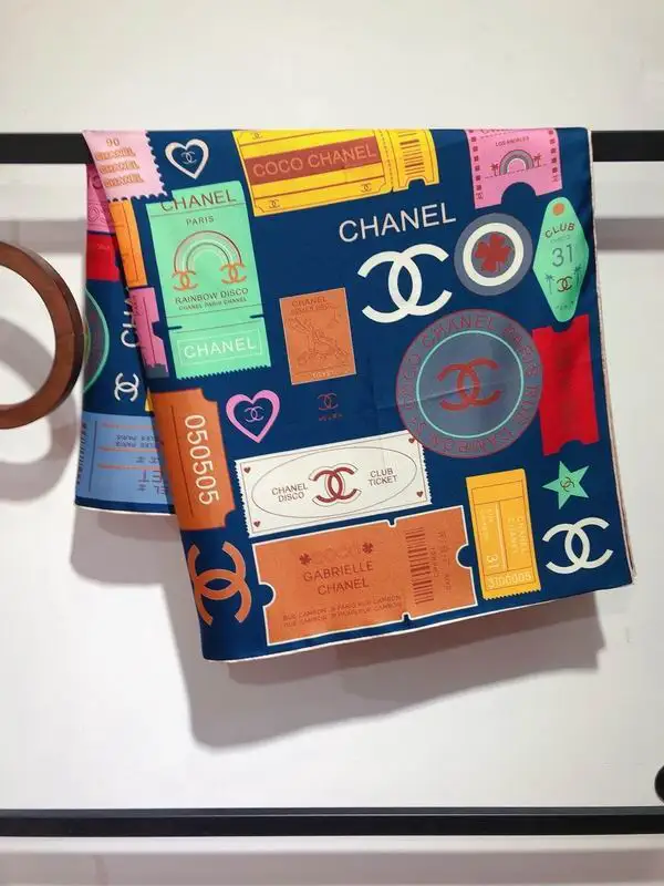 Chanel silk scarf 90X90cm E06 (10)